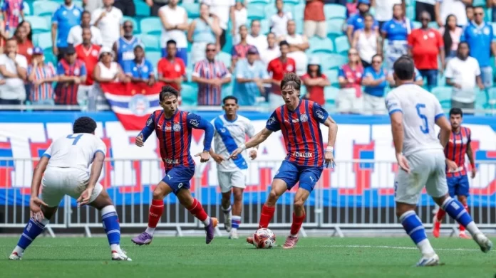 Com gols de Erick, Iago e Kauê, Bahia ganha do Galícia na Fonte Nova